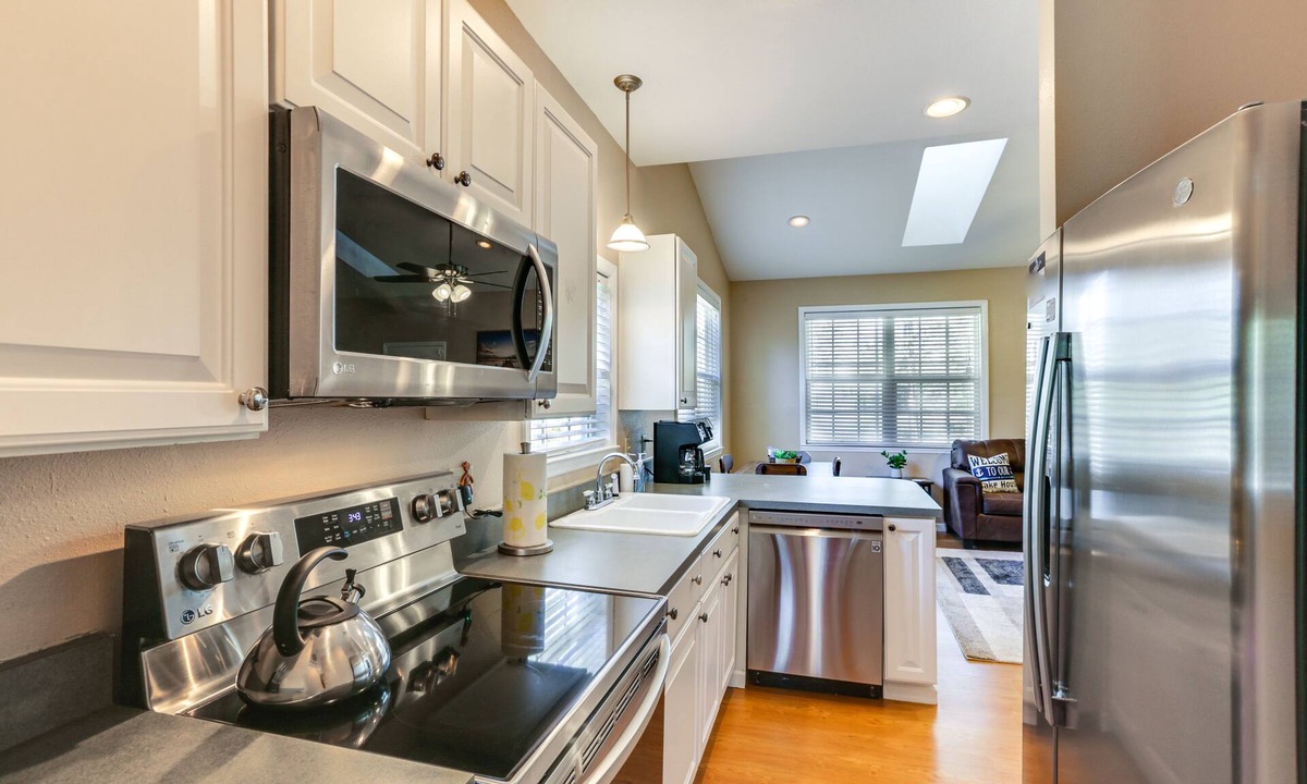 Mount Pleasant House | Lake Seminole Retreat w/Private Dock