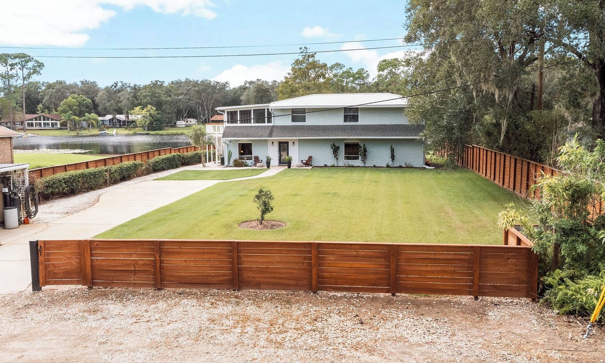 DeLand House | Lakefront Getaway 10 minutes from downtown Deland
