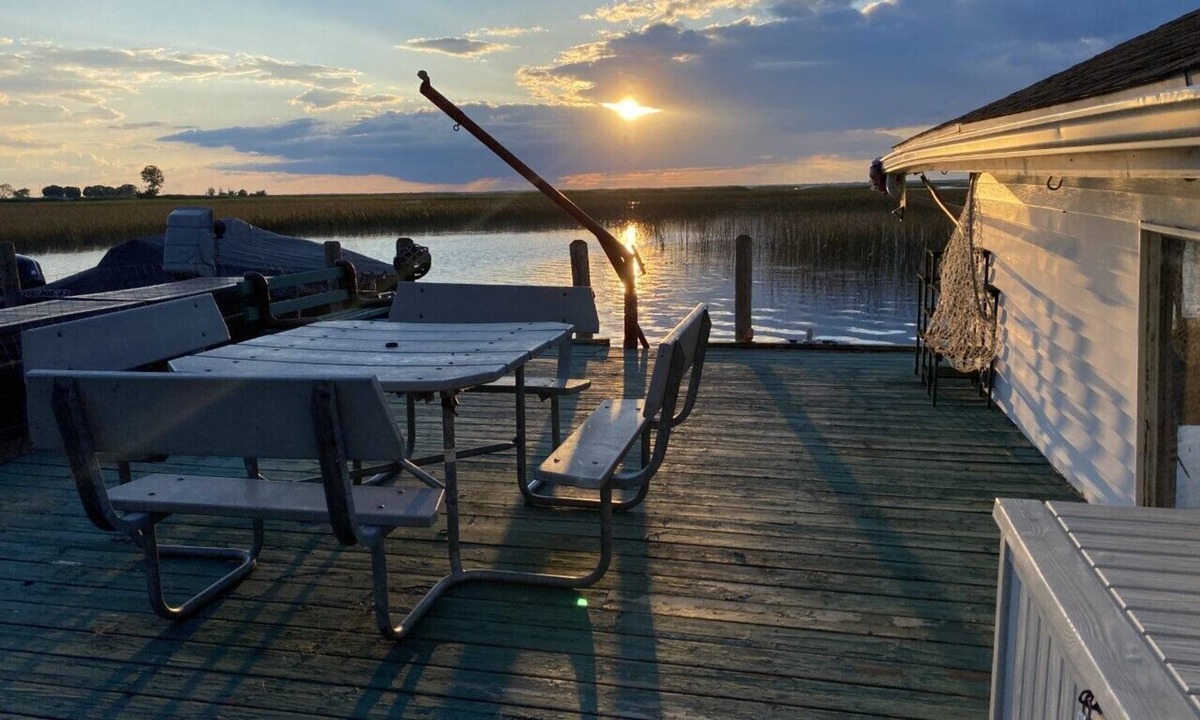 Anchorville Cottage | Lakefront Home near N Channel, 40’ Seawall and Parking for 3 Trucks - Trailers