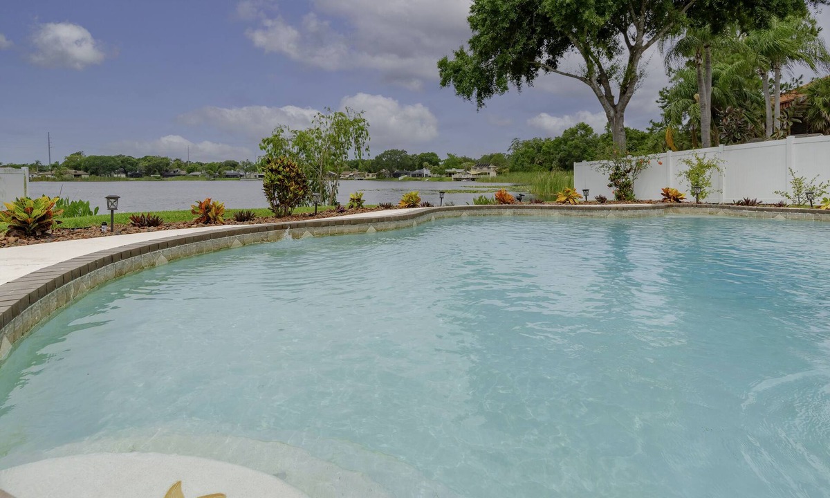 Egypt Lake-Leto House | Lakeside Pool Home Near Airport + Pool Table