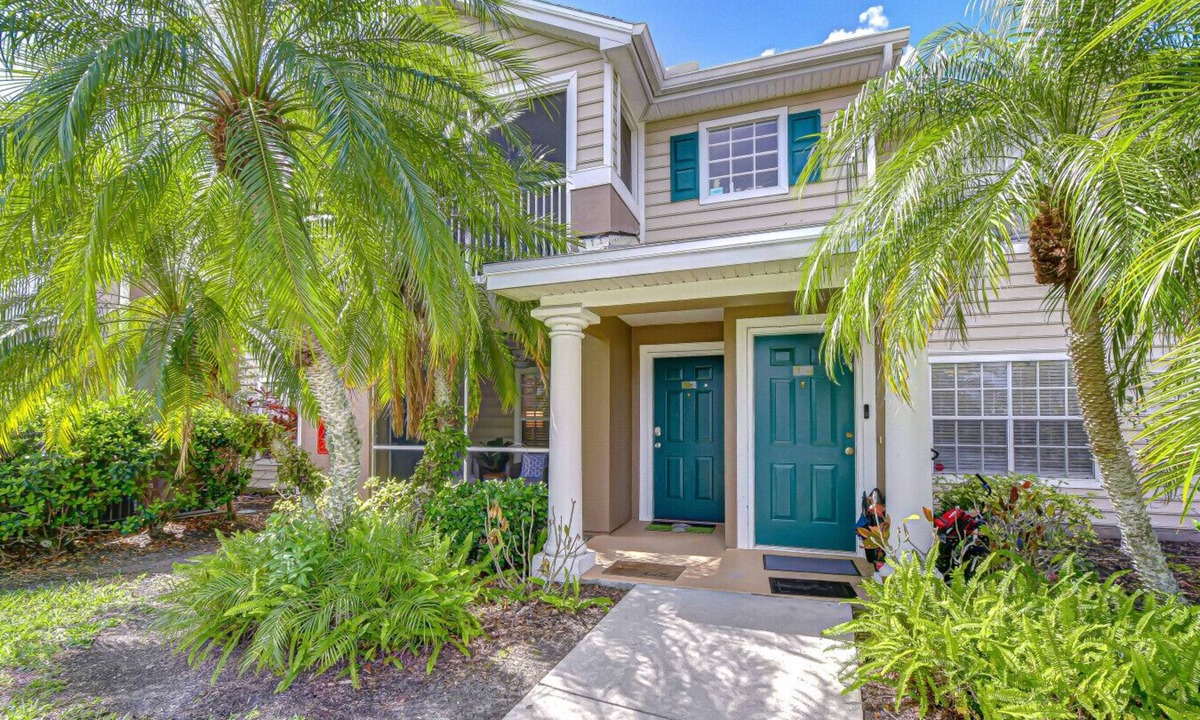 Braden River Apartment | Lakewood Retreat | 3+ Month Stay | Pool & Gym