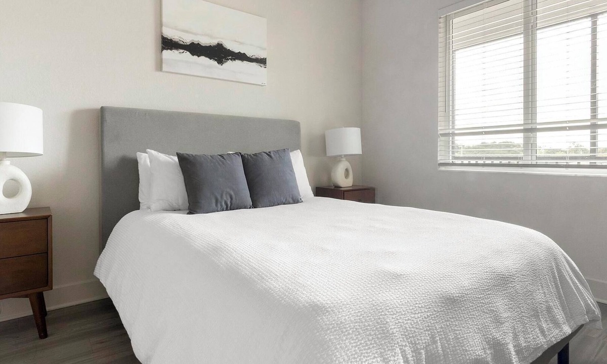 Palmetto Apartment | Landing | Amazing 1BD, Yoga Studio, Gym