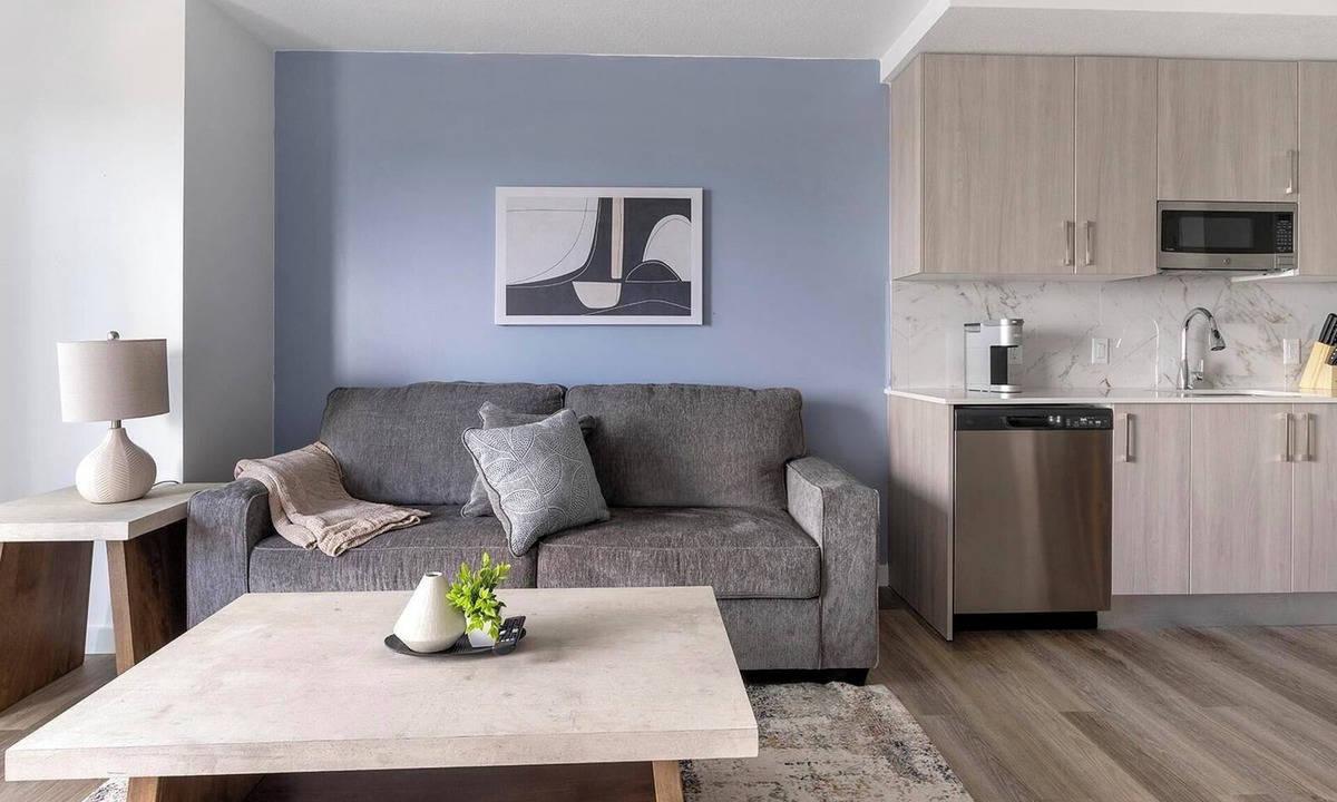 Overtown Apartment | Landing | Beautiful 1BD, Pool