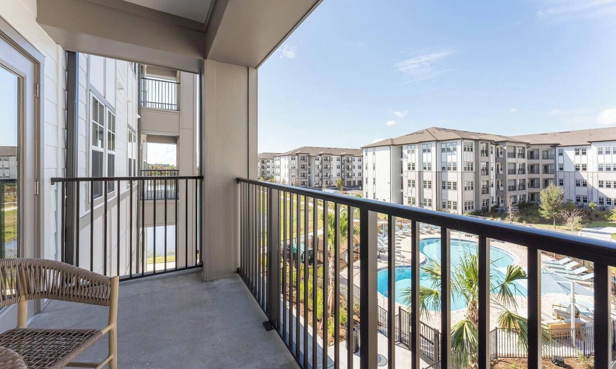 Historic Downtown Kissimmee Apartment | Landing | Beautiful 1BD, Yoga Studio