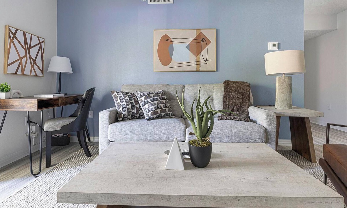 Fruitville Apartment | Landing | Chic 2BD, Clubhouse, Gym
