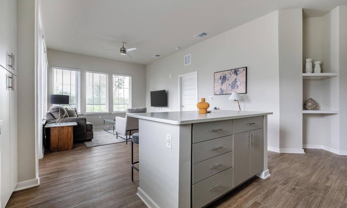 Wimauma Apartment | Landing | Chic 2BD, Gym, Clubhouse