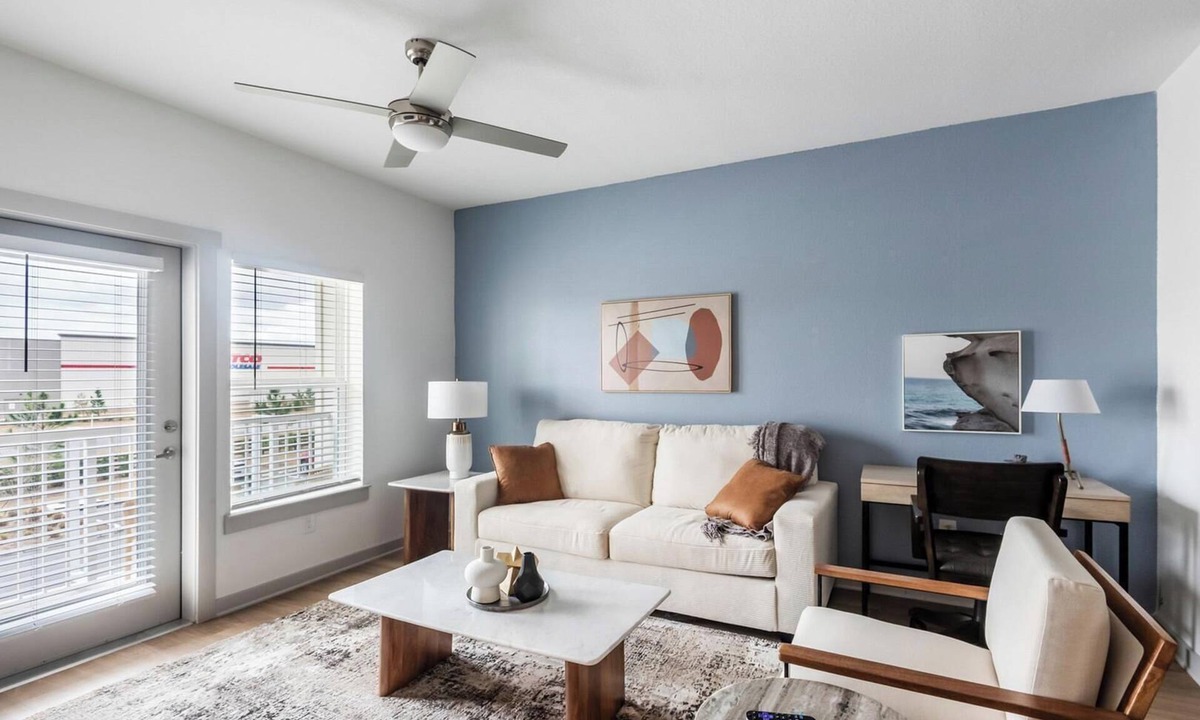Candler Apartment | Landing | Modern 1BD, Pool, Gym
