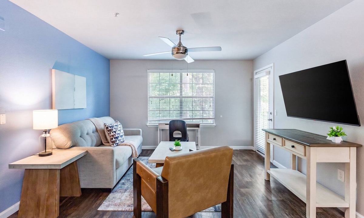 Tallahassee Apartment | Landing | Modern 2BD, Gym, Game Room
