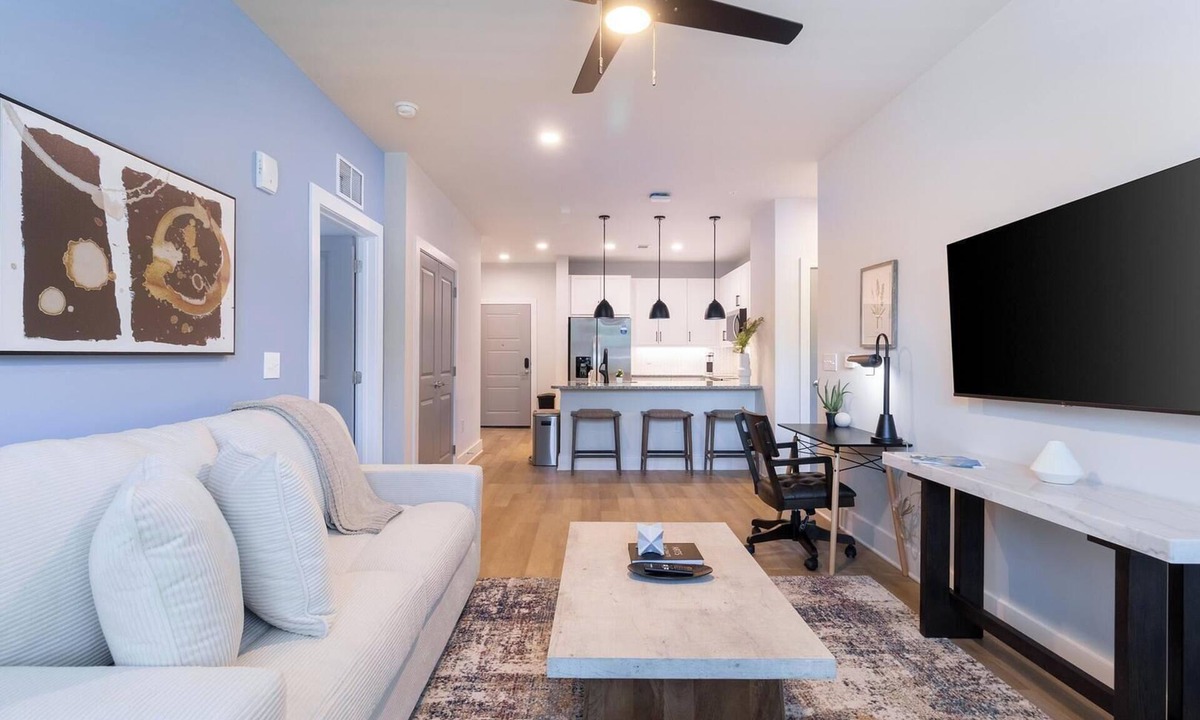 Freeport Apartment | Landing | Modern 2BD, Yoga Studio, Clubhouse