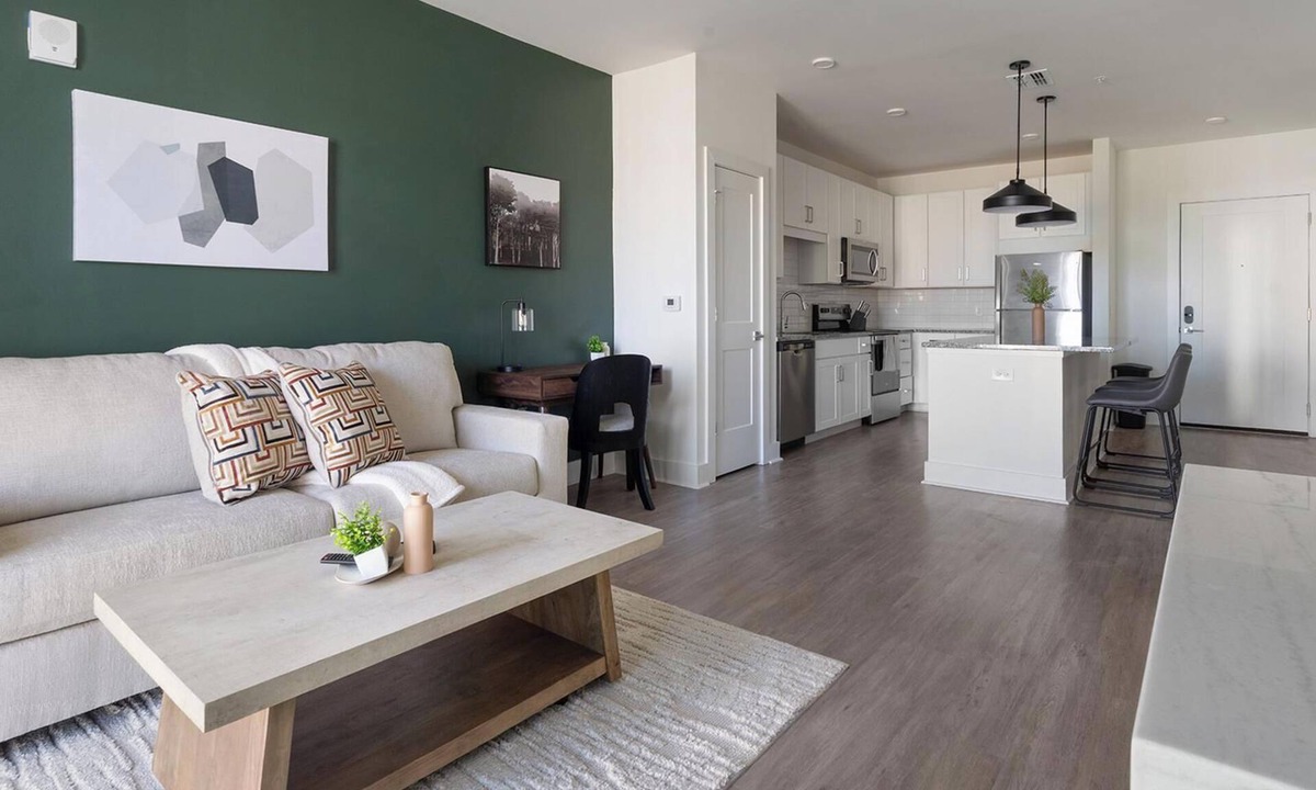 Laurel Apartment | Landing | Stunning 1BD, Gym, Clubhouse