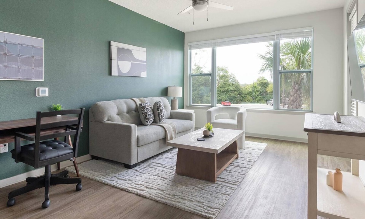 Southside Apartment | Landing | Stunning 2BD, Gym, Clubhouse