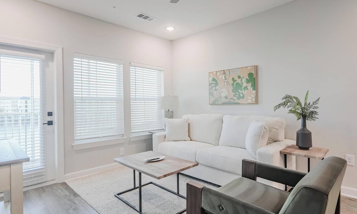 Fort Myers Apartment | Landing | Stunning 2BD, Pool