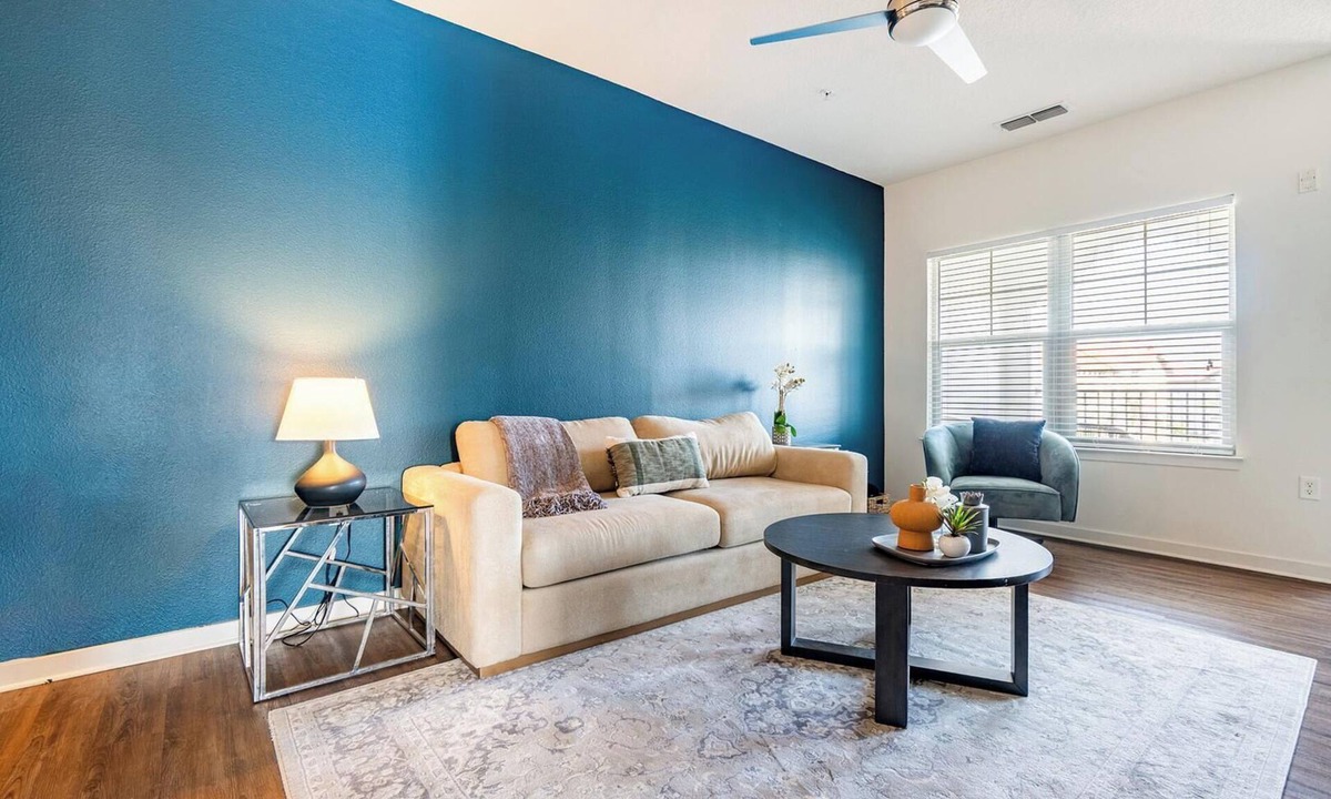 Tropic Apartment | Landing | Stunning 2BD, Pool, Courtyard