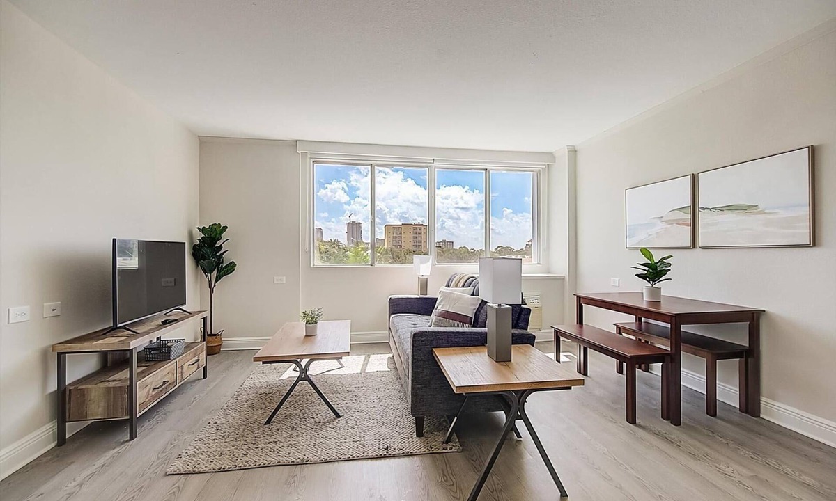 St. Petersburg Apartment | Landing | Stunning 2BD, Courtyard, Clubhouse