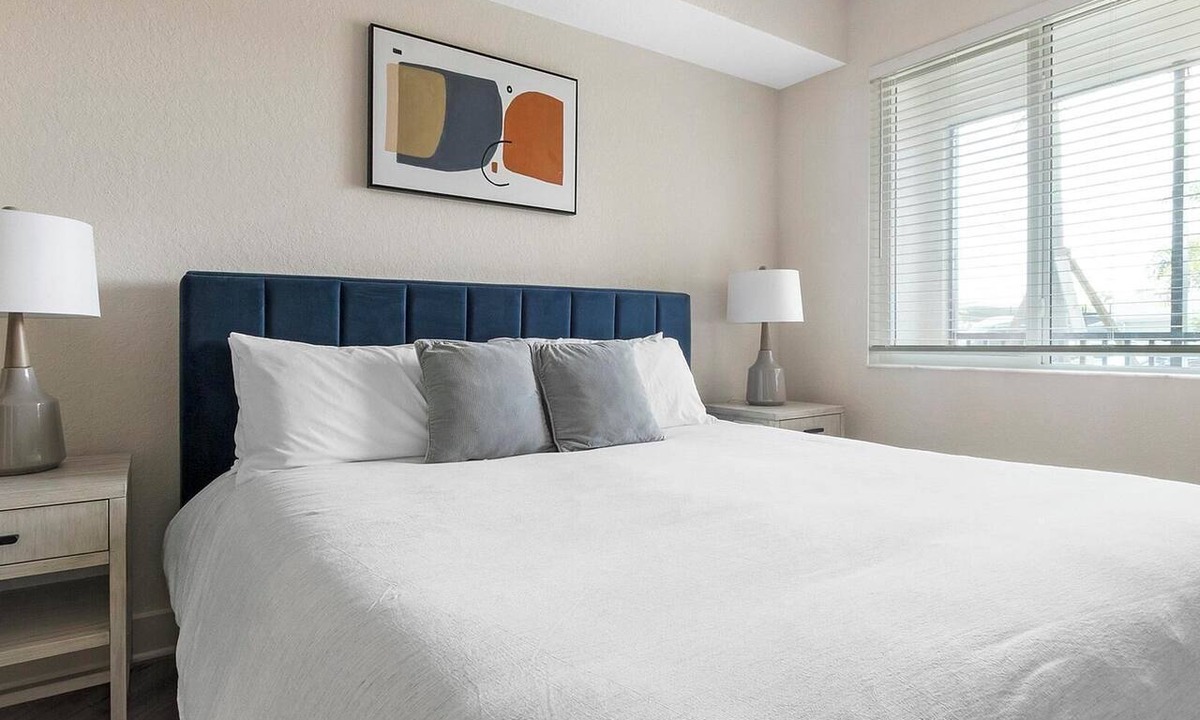 Palmetto Apartment | Landing | Stylish 1BD, Clubhouse, Yoga Studio