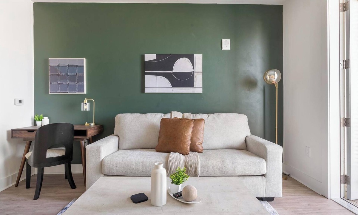 Laurel Apartment | Landing | Stylish 1BD, Gym, Clubhouse