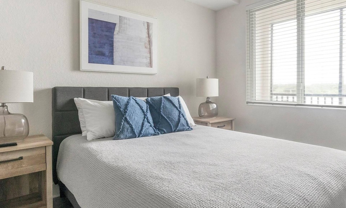 Palmetto Apartment | Landing | Stylish 1BD, Pool, Clubhouse