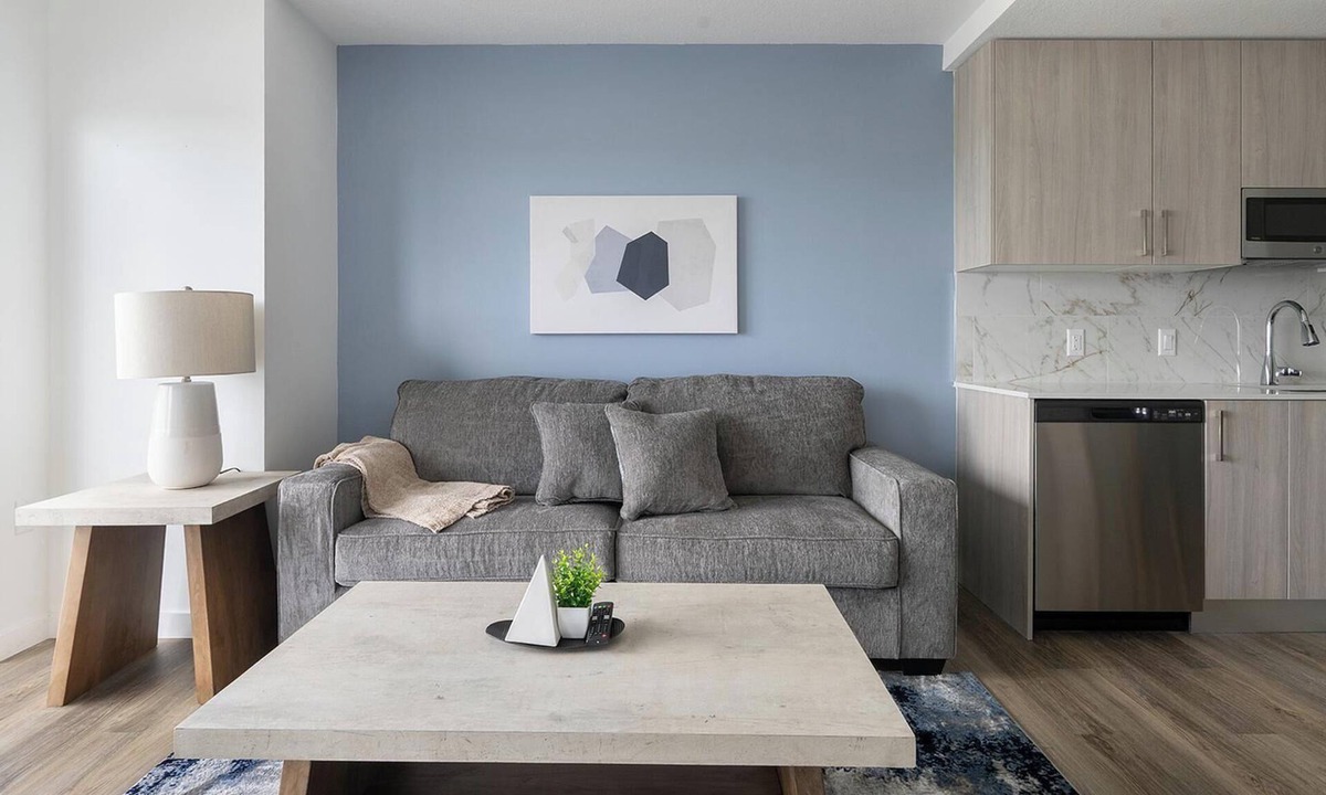 Overtown Apartment | Landing | Stylish 1BD, Pool