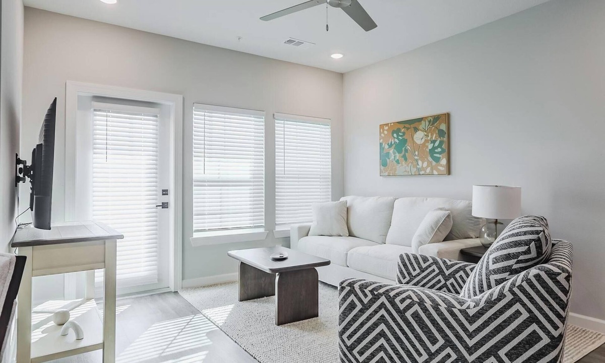 Fort Myers Apartment | Landing | Stylish 2BD, Pool