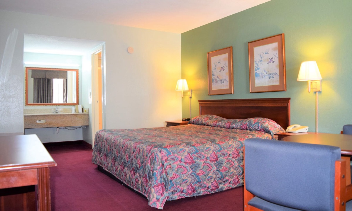 Waynesboro Hotel | Liberty Inn