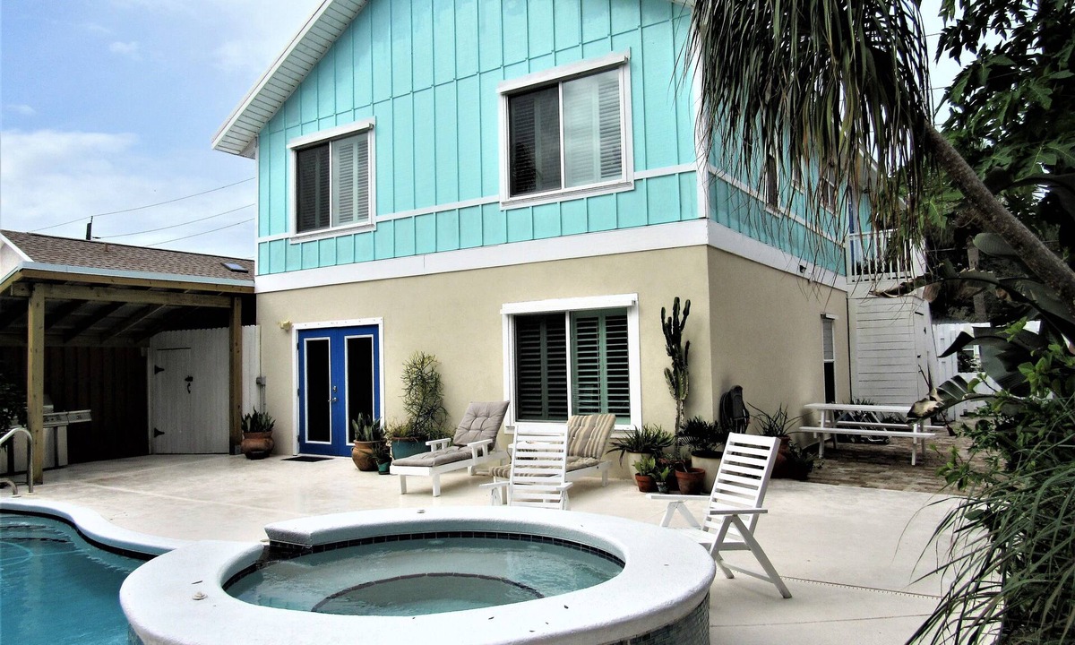 Coquina Gables House | LunaSea Beach House - Family friendly, steps to beach, private pool & hot tub