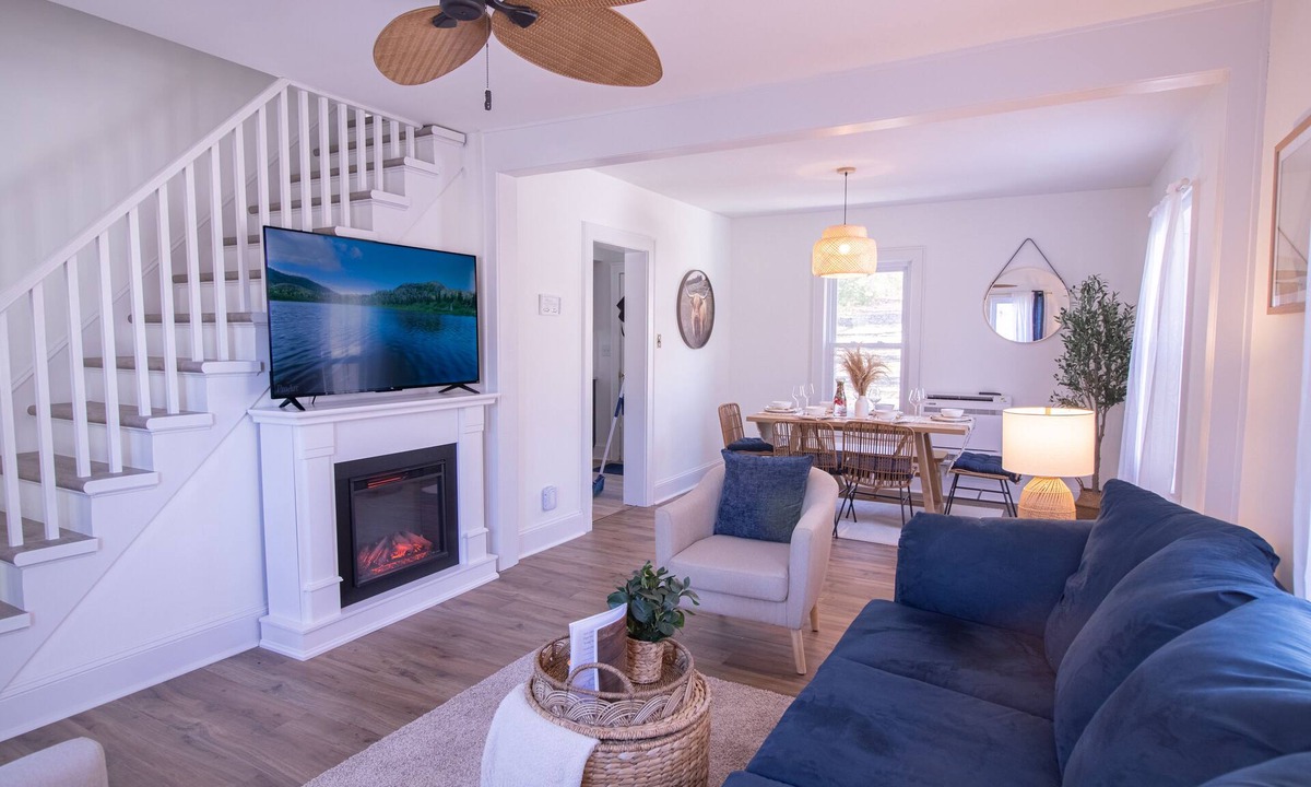 Kerhonkson Villa | Luxe Mountain Getaway, Fire Pit,Arcade, Hot Tub, Near Lake Minnewaska