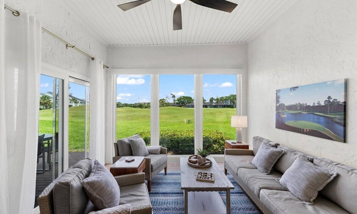 Sawgrass House | Luxe Sawgrass Golfers Retreat - Private Beach Access
