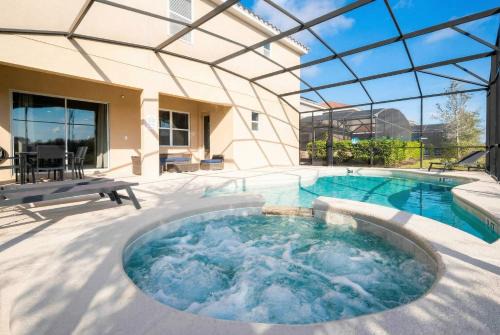 Loughman House | Luxury 12BR Villa at Solterra Resort