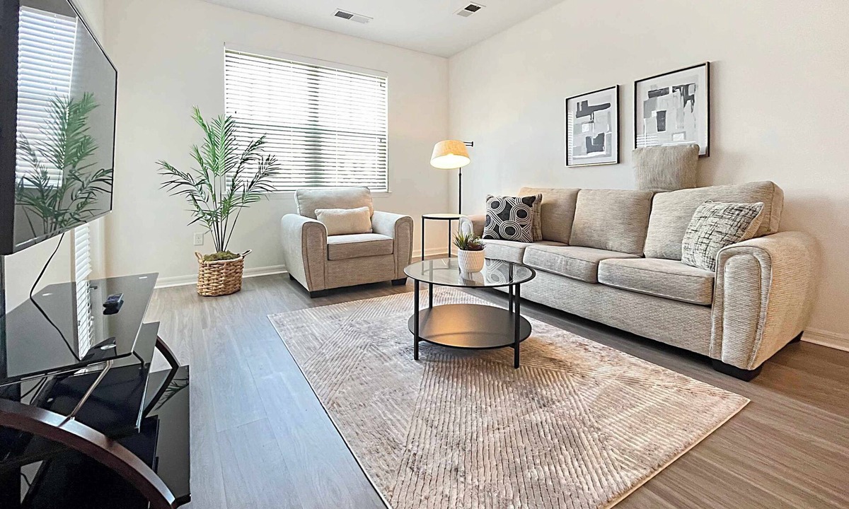 Bradenton Apartment | Luxury 2 BR Near Downtown Bradenton & Beaches