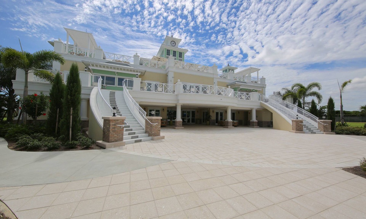 West Kissimmee House | Luxury 20 bedroom Reunion Villas @ Disney's Doorstep