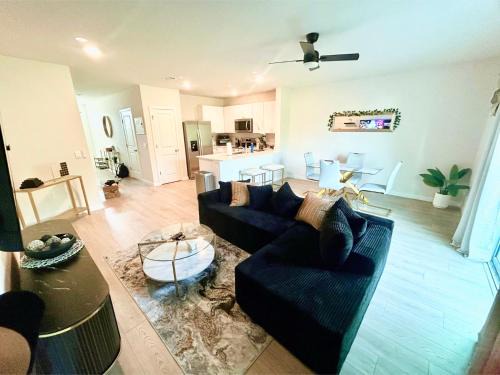 Fort Myers House | Luxury 3BR Townhome Co-Living for Travel Personnel