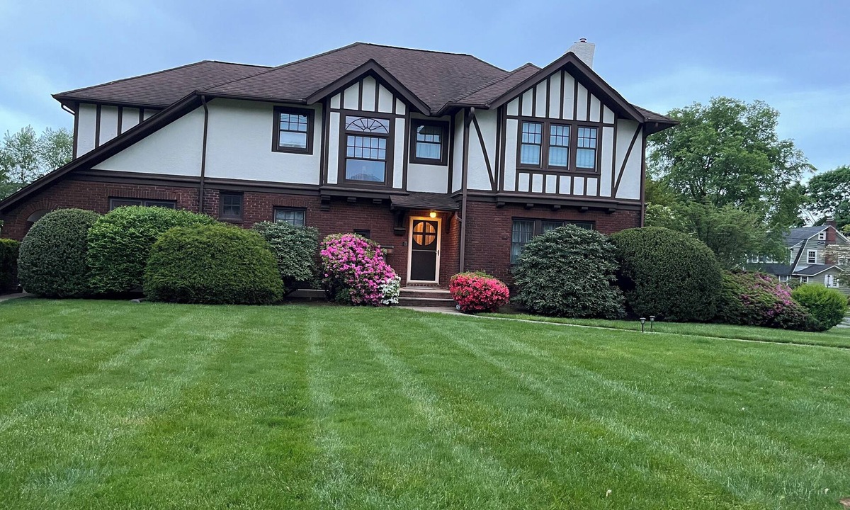 Upper Montclair House | Luxury 5BR, 3.5BR home - Upper Montclair w/Pool. Minutes to MetLife and NYC!