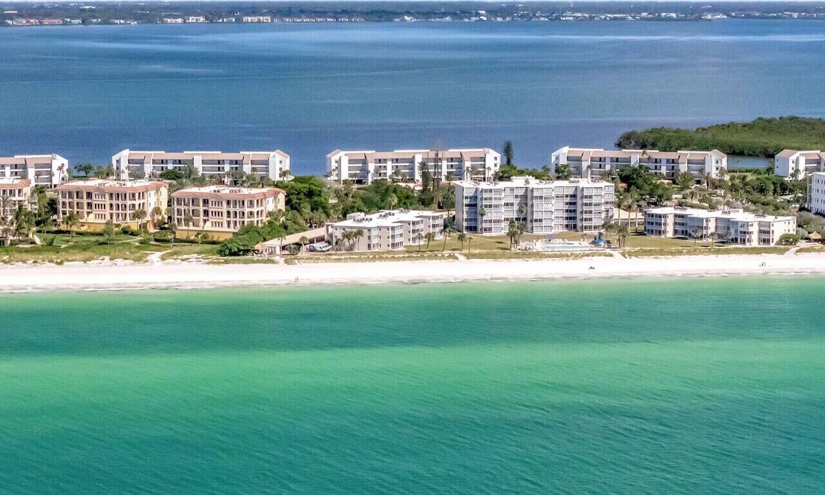 Longboat Key Condo | Luxury Bayfront Condo | Stunning Views, Pools & Beach Across Street