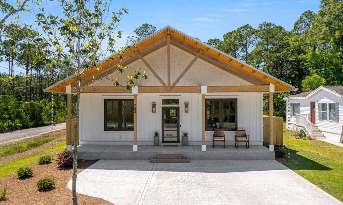 Santa Rosa Beach House | Luxury Home | Fenced Yard | Pine & Pearl | Near Bay | Santa Rosa Beach