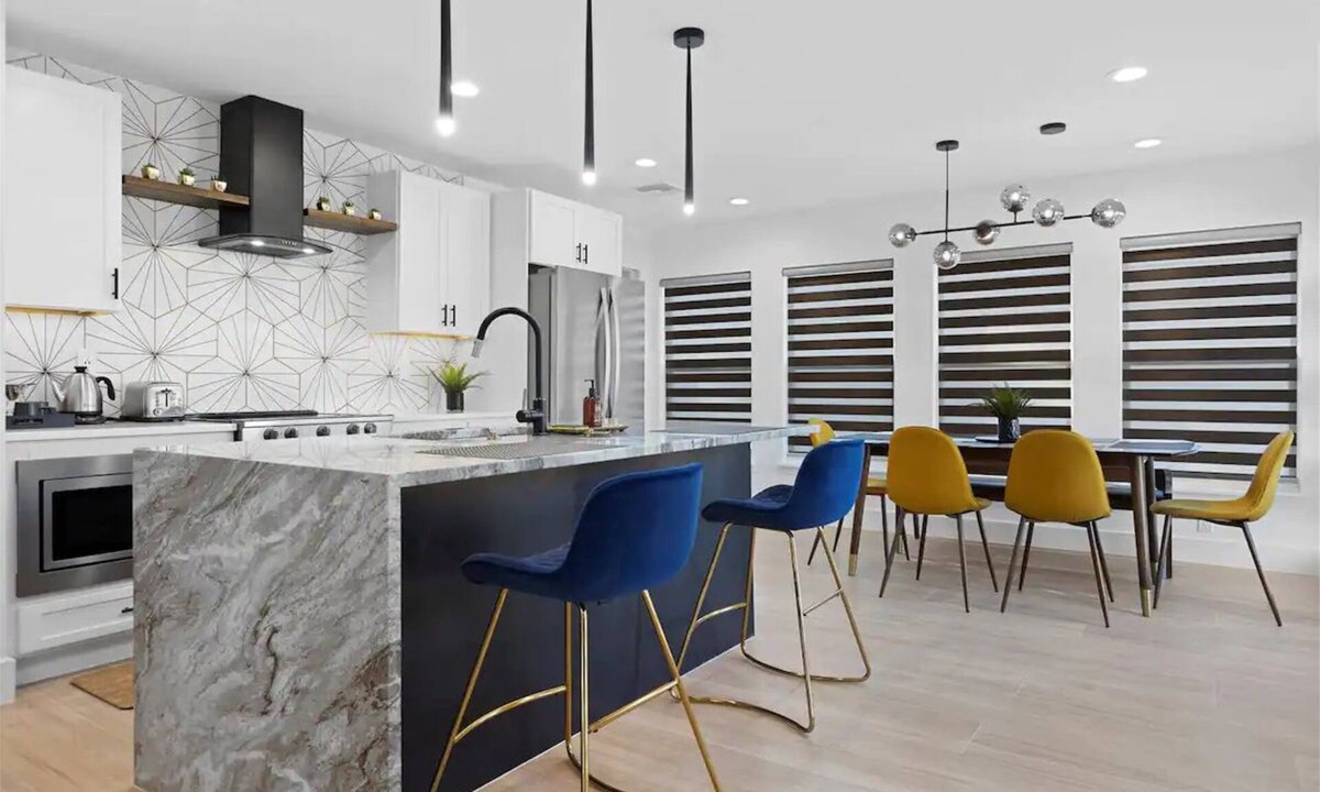 Winter Park House | LUXURY 𝕄𝕚𝕕 ℂ𝕖𝕟𝕥𝕦𝕣𝕪 𝕄𝕠𝕕𝕖𝕣𝕟 ᴠᴀᴄᴀᴛɪᴏɴ in 𝒲𝒾𝓃𝓉𝑒𝓇 𝒫𝒶𝓇𝓀