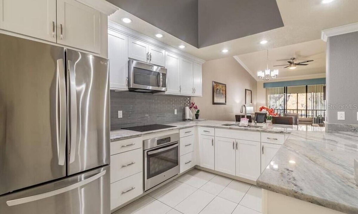 Trailer Estates Condo | Luxury Shorewalk lakefront condo close to the AMI and IMG.