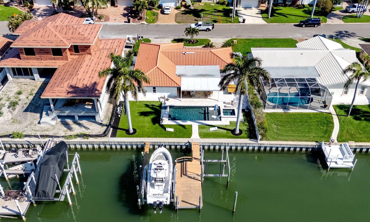 St. Petersburg House | Luxury Water Front Entire Home Pool