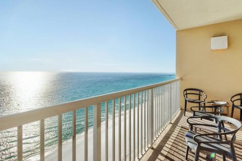 Long Beach Apartment | Majestic Beach Resort 2010 Beach Front Sleeps 7