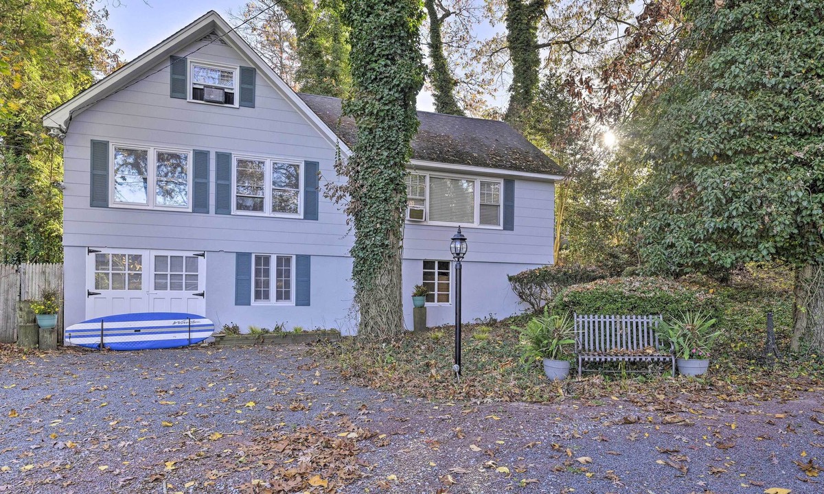 Wading River House | Majestic Escape on Long Island - Walk to Beach!