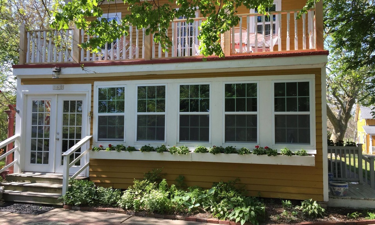 West Cape May Apartment | Malvasia Cottage at Willow Creek Vineyard Unique Pied-A-Terre Getaway