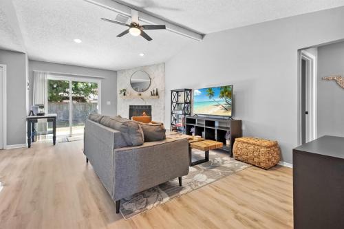 Southside House | Mandarin Retreat - Entire Home
