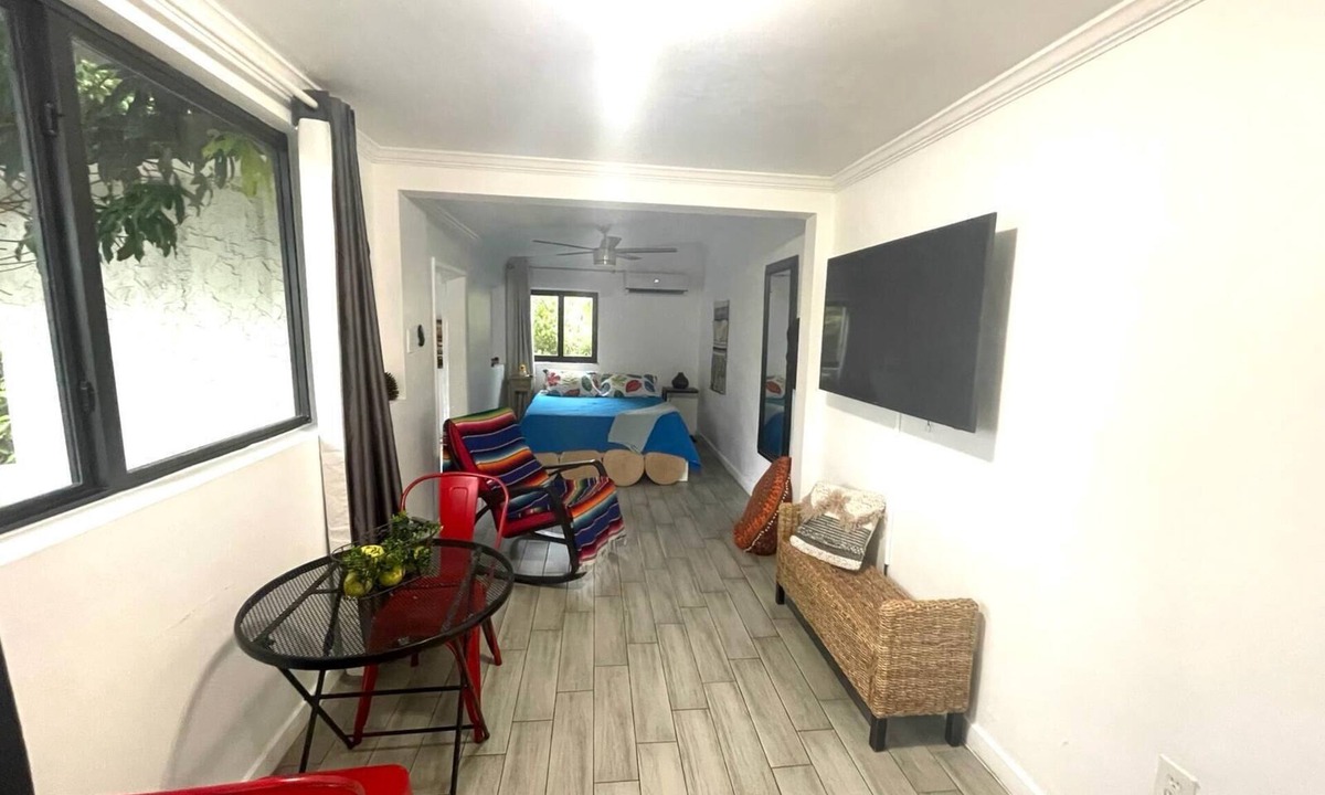 Coral Way House | Mango Studio - Free Gated Parking