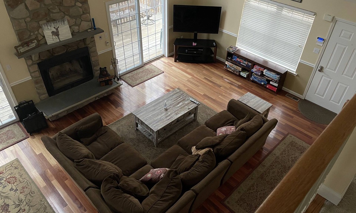 Lackawaxen House | MASTHOPE-BIG BEAR-LACKAWAXEN-LUXURY 4 Bedroom-Game Room
