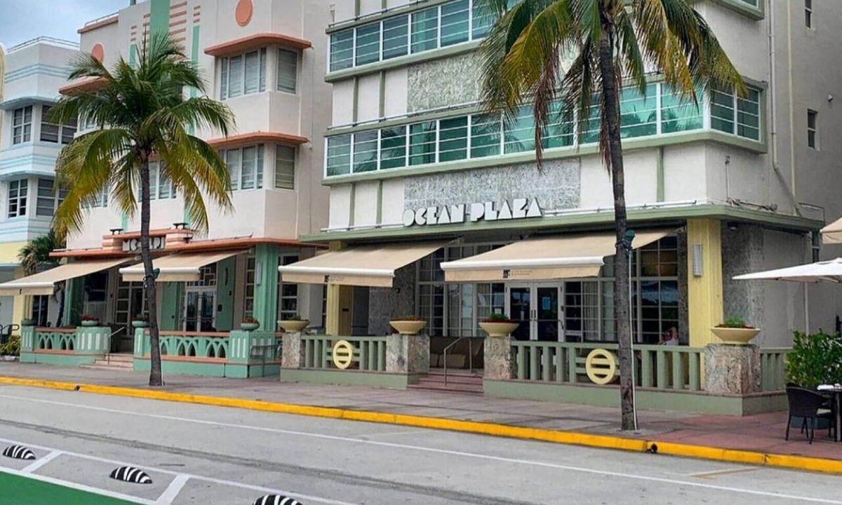 South Beach Resort | Miami Beach 1BR Escape – Beachfront Location & Full Kitchen