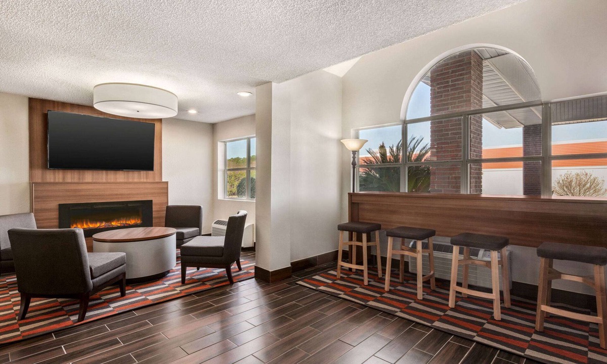 Tifton Hotel | Microtel Inn & Suites by Wyndham Tifton