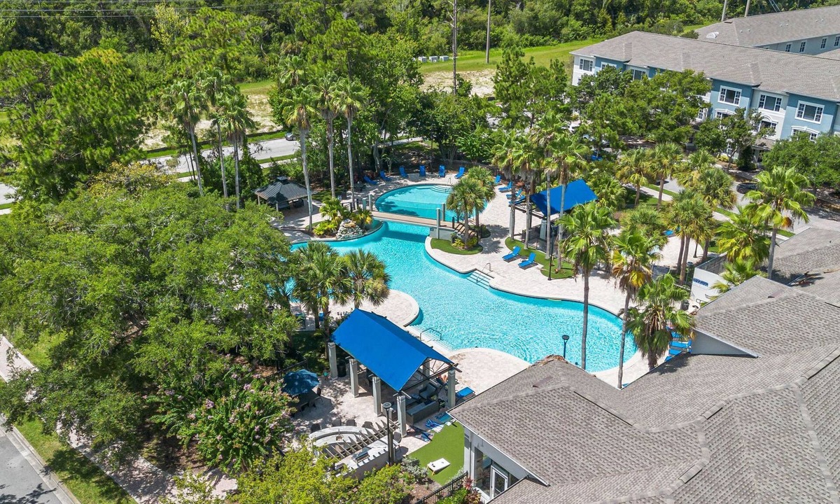 Westchase Apartment | Modern 2BR 2BA Pool Gym Near Airport 8