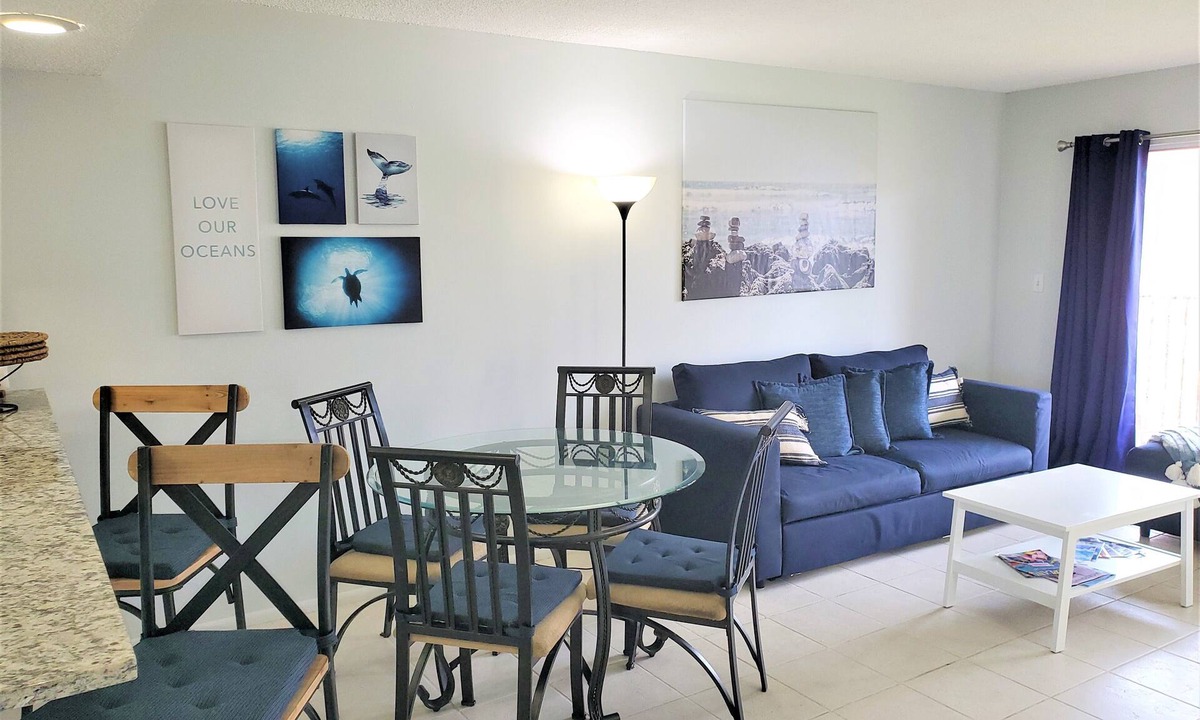 Crescent Beach Condo | Modern Condo - 3min walk to beach, 2min to Matanzas river