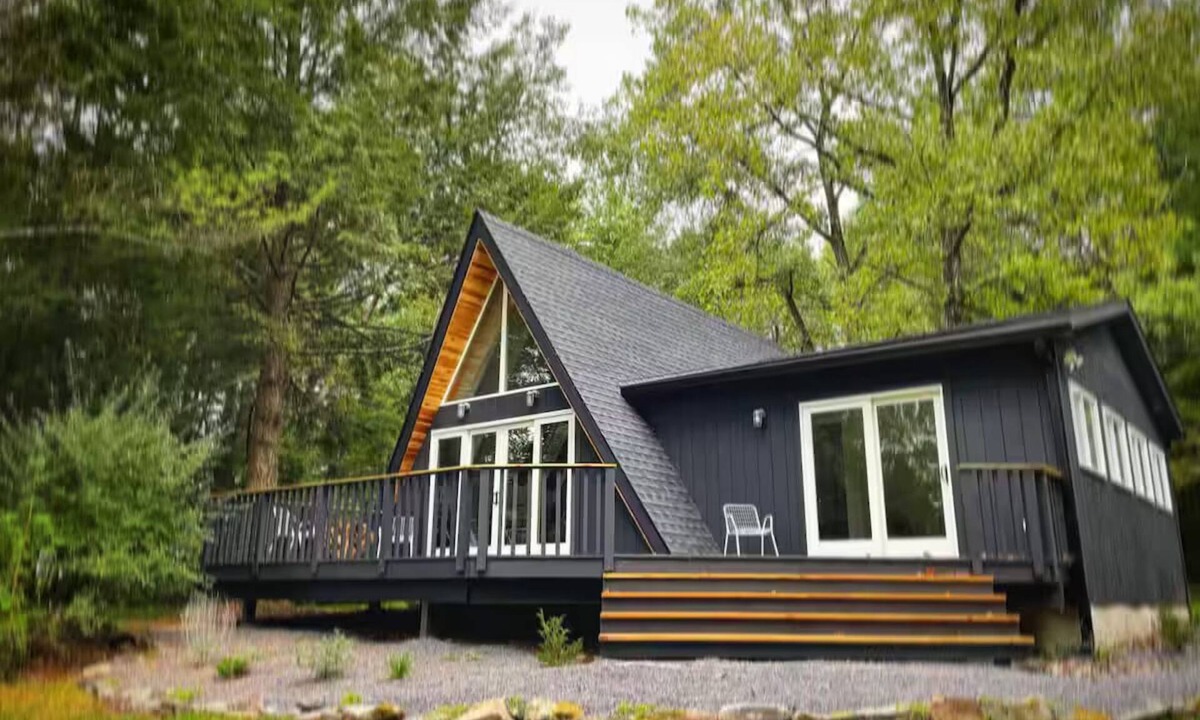Catskill Cabin | Modern & Cozy A-Frame 2BR + Loft, Firepit & Grill