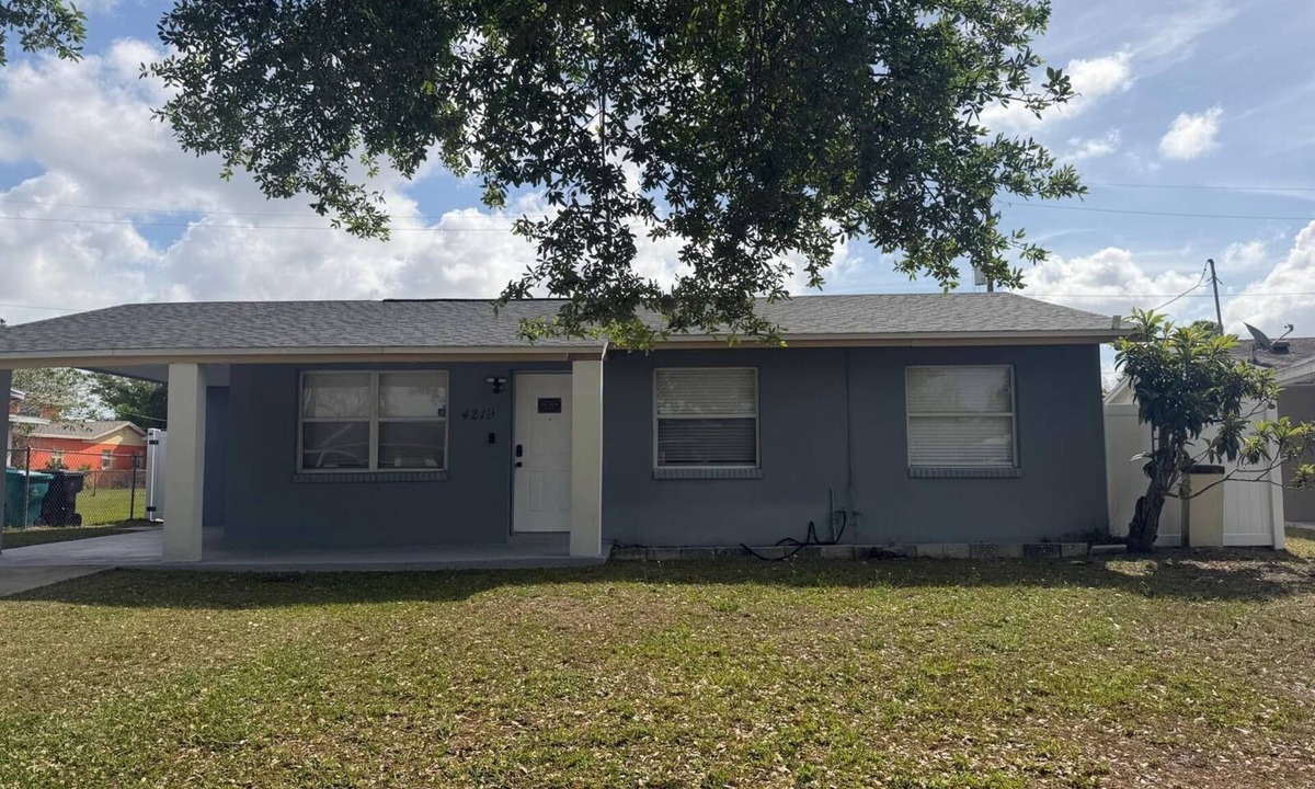 Southwest Orlando House | Modern Orlando Stay