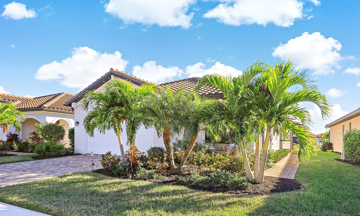 Naples House | Modern Waterfront Home in Artesia | Pool/Gym